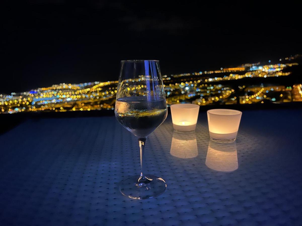 2 Bedroom Apartment With Breathtaking View Of The Sea - Sunset أذيخي المظهر الخارجي الصورة