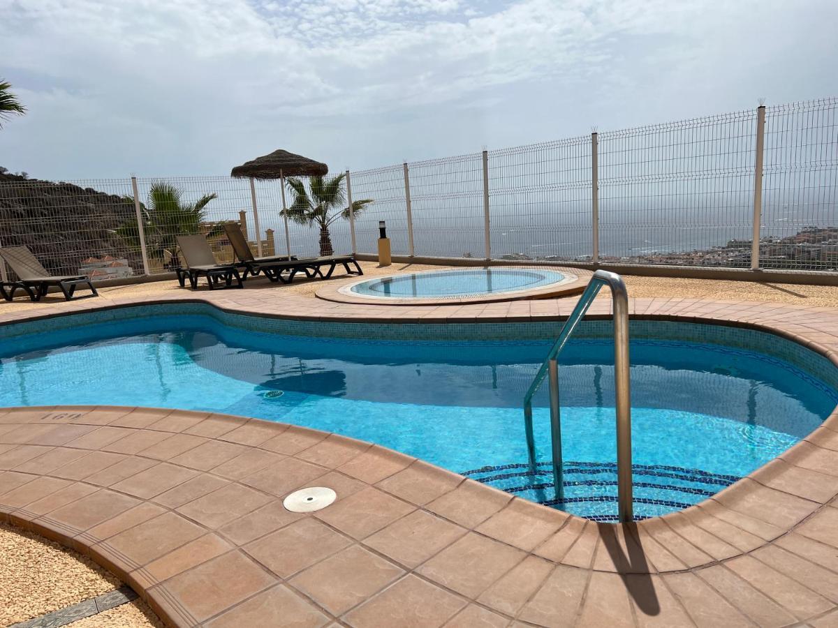 2 Bedroom Apartment With Breathtaking View Of The Sea - Sunset أذيخي المظهر الخارجي الصورة